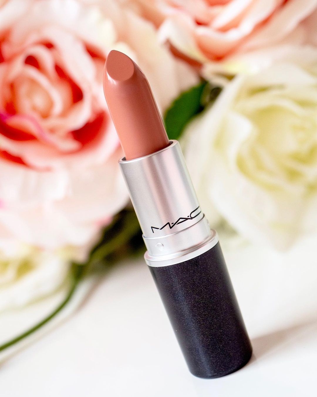 Buy M.A.C by Mac Matte Lipstick HoneyLove - 3 Grams Online at Low Prices in  India 